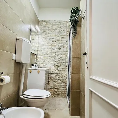 ☆☆☆appartamento Con Parcheggio Gratis+wi-fi+cromoterapia☆☆☆ * Viareggio